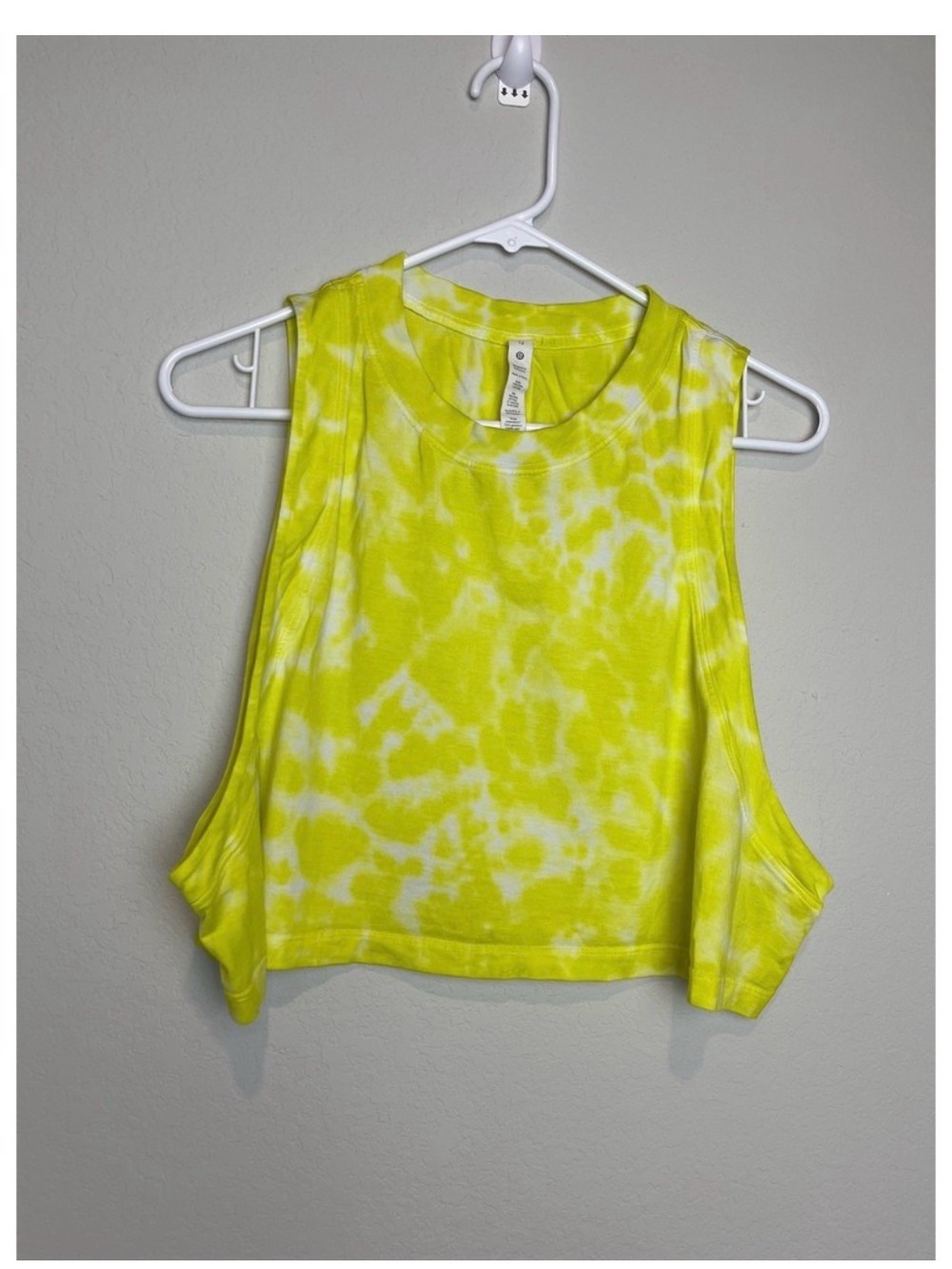 Lululemon tie dye yellow muscle tank size 12